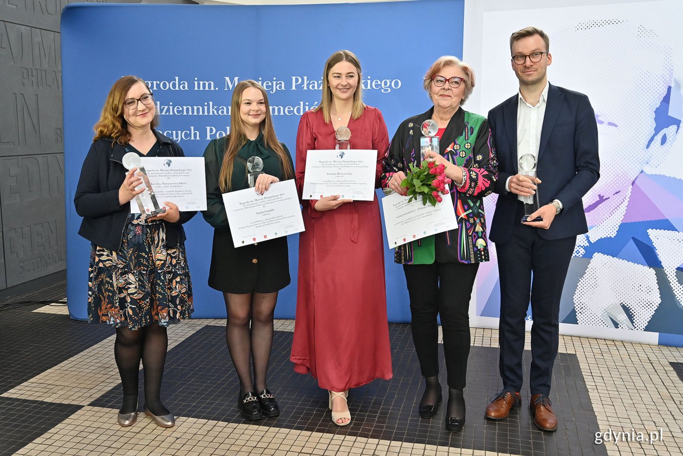 Tegoroczni laureaci (od lewej): Karolina Przewrocka-Aderet, Natalia Gomułka i Karolina Walczowska, Teresa Sygnarek oraz Philipp Fritz, fot. Michał Puszczewicz