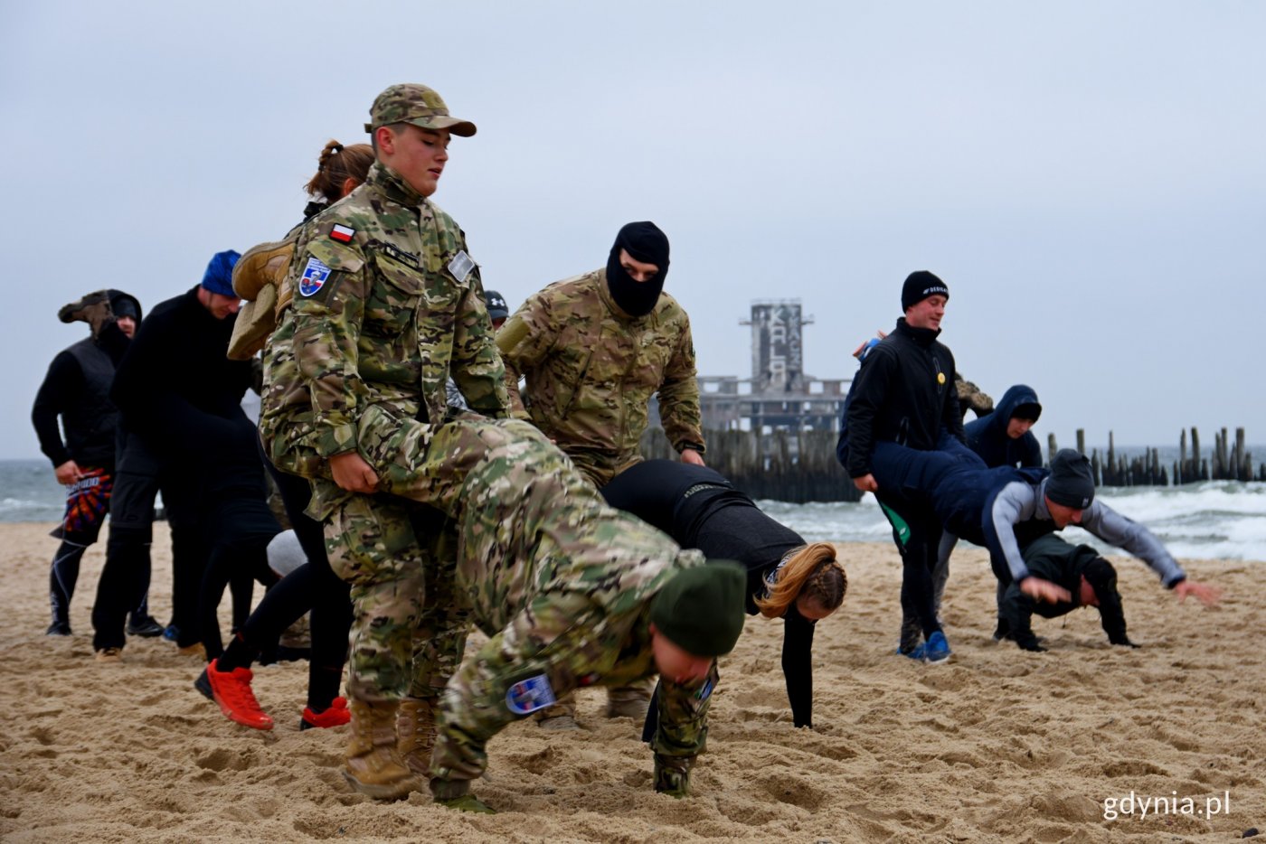 Odważny trening na plaży w Babich Dołach // fot. Paweł Kukla