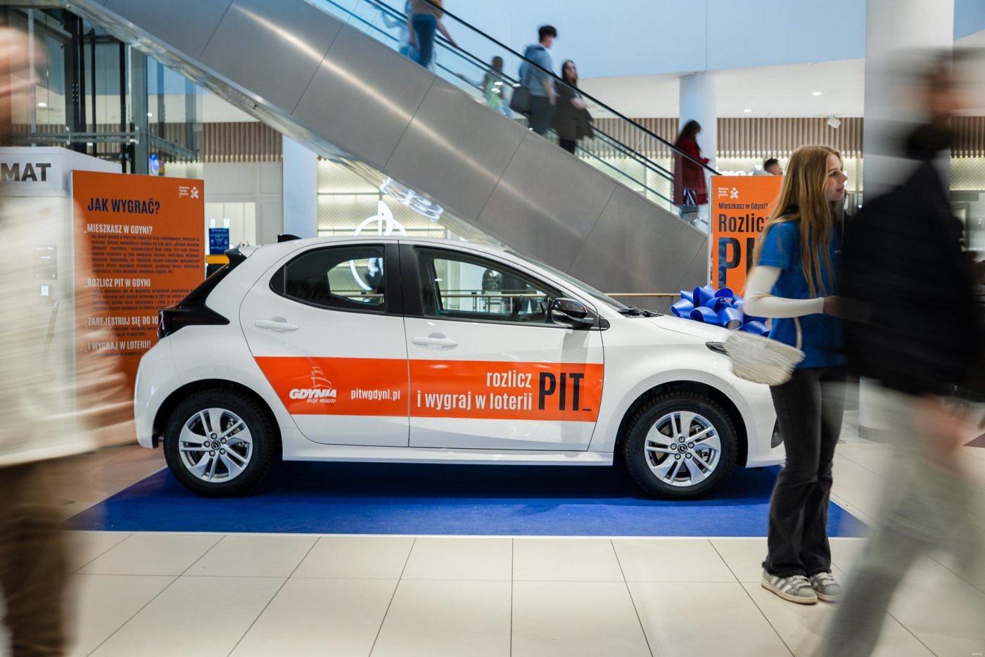 W tym roku samochody marki Mazda 2 Hybrid trafią do dwojga mieszkańców (fot. Karol Stańczak/archiwum)
