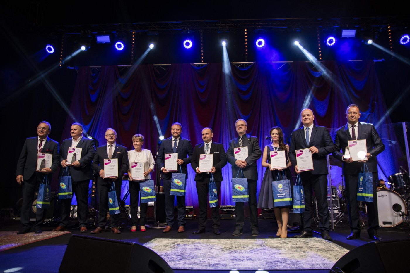 Wyróżnienie dla Gdyni w kategorii „Miasta na prawach powiatu” odebrał wiceprezydent Marek Łucyk. // fot. R5films.com,mat. prasowe