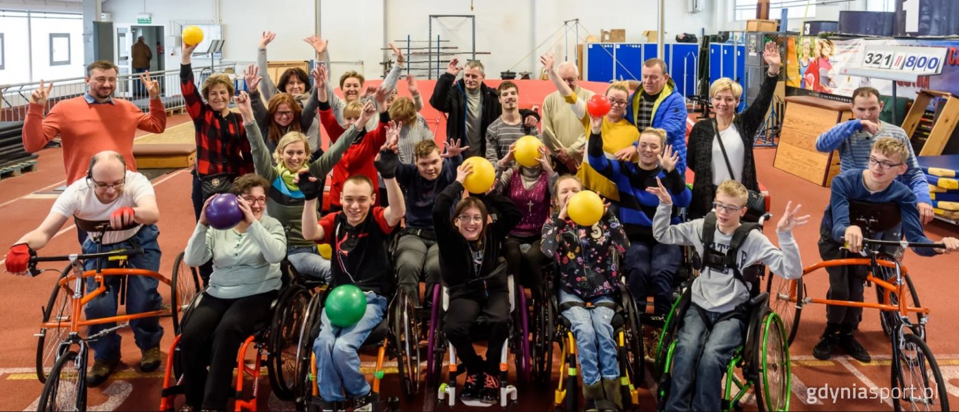 Zajęcia sportowe dla osób z niepełnosprawnością ruchową Gdyńskiego Poruszenia koordynuje Magdalena Biegańska