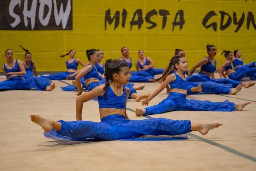 Ponad 800 zawodniczek wzięło udział w Festiwal Gimnastyczno-Taneczny Gim Show Gdynia 2026 (fot. Po prostu - Studio Kreatywne)