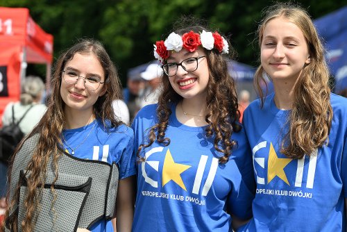 Piknik Europejski przygotowuje młodzież z II Liceum Ogólnokształcącym z Oddziałami Dwujęzycznymi (fot. Michał Puszczewicz/archiwum)