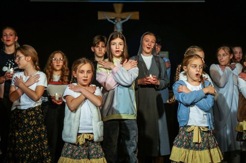 Grupa Teatralna „W Drodze do Nieba” z Rumi. Fot. Mirosław Pieślak