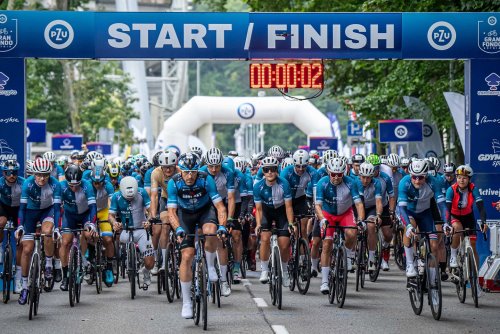 Start wyścigu kolarskiego PZU Gran Fondo Series w Gdyni (fot. Tomasz Markowski / Sport Evolution)