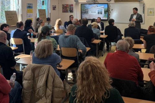 Podczas spotkania poruszono tematy ważne dla społeczności Grabówka (fot. Łukasz Kamasz/gdynia.pl)