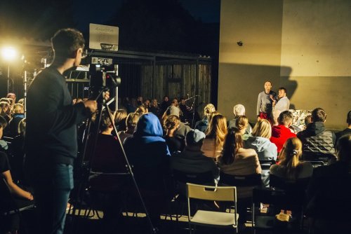 Zdjęcie ze spektaklu „Świadek” wystawianego podczas zeszłorocznej edycji festiwalu (fot. Krzysztof Winciorek) 