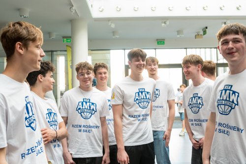 Zawodnicy Akademii Koszykówki BSA AMW ARKA GDYNIA (fot. Paweł Budziński)