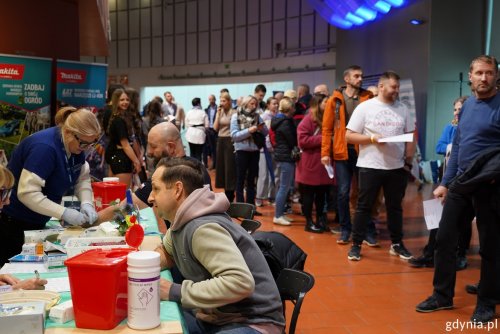 Akcja profilaktyczna „AMW Arka Dla Jaj” przed meczem AMW Arki Gdynia z Górnikiem Zamek Książ Wałbrzych (fot. Magda Śliżewska)