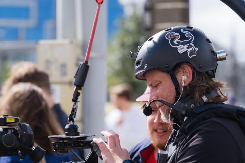 Czy to obrazki z filmu science-fiction? Nie, to jeden z operatorów podczas sobotniej próby do „Gdynia LIPDUB 100