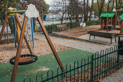 Plac zabaw między ul. Morską a ul. Dreszera został zmodernizowany (fot. Marcin Mielewski, Zarząd Dróg Miejskich)