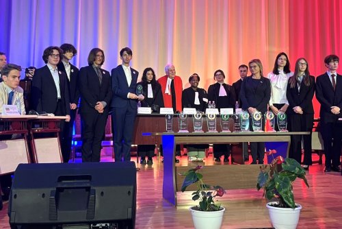Reprezentacja Gdyni podczas International Moot Court 2025 (fot. II LO)