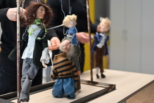 Kadr z miniatury aktorsko-lalkowej „Dzielny kapitan Ahab