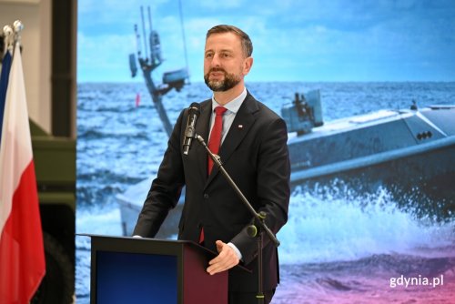 Wicepremier oraz szef MON Władysław Kosiniak-Kamysz wizytował zakłady Radmoru. (fot. Łukasz Kamasz/gdynia.pl)