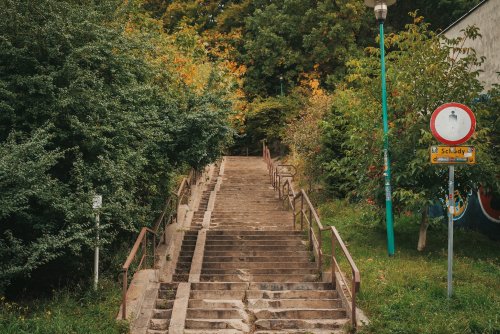 Schody przy ul. Żelaznej na Pogórzu (fot. Marcin Mielewski)