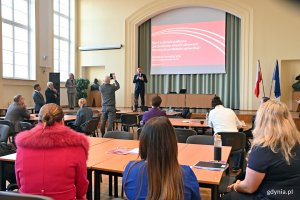 Piotr Borys, sekretarz stanu w Ministerstwie Sportu i Turystki, otwierający warsztaty dotyczące tworzenia Strategii Rozwoju Polskiego Sportu 2040