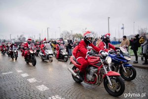 20. edycja parady „Mikołaje na motocyklach” - start w Gdyni, fot. Kamil Złoch