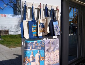 Bawełniane torby i ręczniki z grafikami Jana Rutki 