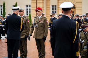 Uroczystość promocji na stopnie oficerskie dla absolwentów kursów oficerskich na Akademii Marynarki Wojennej w Gdyni (fot. Kamil Złoch)