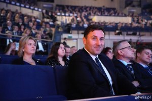 na zdjęciu goście na widowni