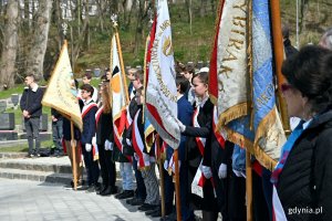 Poczty sztandarowe uczestniczące w uroczystościach z okazji 83. rocznicy zbrodni katyńskiej, które odbyły się na Cmentarzu Wojennym w Redłowie // fot. Magdalena Czernek