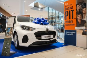 Nagrodami w loterii są m.in. samochody Mazda 2 Hybrid