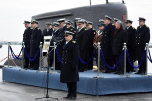 Uroczystość ostatniego opuszczenia bandery na ORP Kondor / fot. Michał Puszczewicz