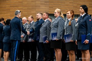 Obchody Święta Policji dla funkcjonariuszy Komendy Miejskiej Policji w Gdyni i Komendy Miejskiej Policji w Sopocie w Operze Leśnej (fot. Kamil Złoch)