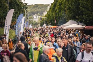Gdynianki i Gdynianie na Letnich Urodzinach Gdyni (fot. Karol Makurat)