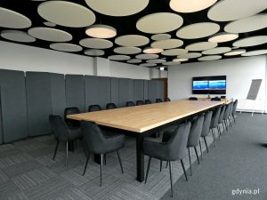 Sala konferencyjna w nowym Centrum Sportu i Rekreacji Uniwersytetu Morskiego