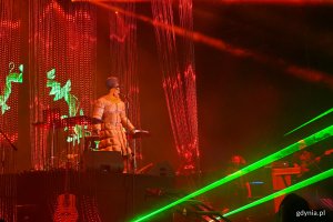 Koncert Eryki Badu w Polsat Plus Arenie Gdynia i interaktywna instalacja świetlna stworzona przez gdynian 