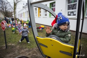 Otwarcie nowego placu zabaw w żłobku "Koniczynka" na Witominie. fot. Przemysław Kozłowski