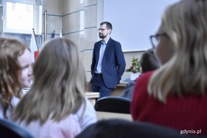 O pracy Rady Miasta Gdyni opowiadał Lechosław Dzierżak, radny / fot. Paweł Kukla