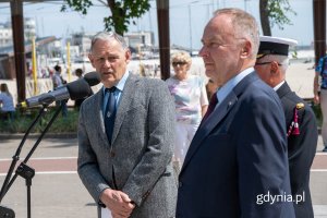 Wydarzenie zgromadziło wielu gości, w tym mieszkańców Gdyni, miłośników historii oraz przedstawicieli środowisk wojskowych.