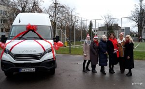 Na zdjęciu (od lewej) m.in.: dyrektorka ZSS 17 Jolanta Tomporowska, naczelniczka Wydziału Edukacji Iwona Tanewska, była radna Anna Myszka, kierownik Referatu Organizacji Szkół Marta Andrzejewska (fot. Sławomir Okoń)