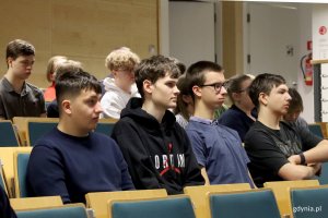 Konferencja „Edukacja równościowa zaczyna się w szkole”. Na zdjęciu młodzież z XVII LO w Gdyni (fot. Katarzyna Balcerzak)