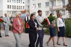 Na zdjęciu gdyńska delegacja samorządowc&oacute;w, od lewej: radna Joanna Zielińska, prezydent Aleksandra Kosiorek, radny Dominik Aziewicz, radna Monika Strzałkowska i radna Agnieszka Tokarska