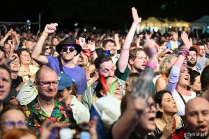 Publiczność podczas jednego z koncertów w ramach Globaltiki w parku Kolibki 