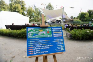 Mapa, na kt&oacute;rej pokazane i opisane są wszystkie strefy i atrakcje.