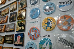 Kolorowe magnesy dostępne w sklepie "I love Gdynia" // fot. Magdalena Czernek