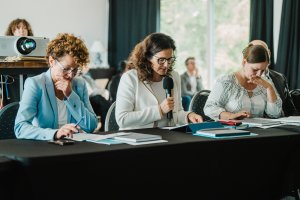 Spotkanie OMGGS w Sopocie. Na zdj. m.in. prezydentki Aleksandra Kosiorek, Aleksandra Dulkiewicz i Magdalena Czarzyńska-Jachim
