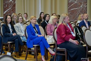 Uczestnicy 3. Konwencji Kobiet Branży Morskiej zgromadzeni w auli Uniwersytetu Morskiego w Gdyni