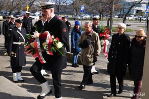 W uroczystościach wzięli udział: przewodnicząca gdyńskiej Rady Miasta Joanna Zielińska, wiceprzewodniczący Rady Miasta Gdyni Andrzej Bień oraz radni miasta Elżbieta Sierżęga i Zenon Roda // fot. Paweł Kukla
