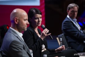 Panel "Jak rozwijać współpracę z biznesem tworząc zrównoważone miasta o atrakcyjnej jakości życia" podczas ABSL Summit. Fot. Przemysław Kozłowski