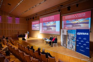 Panel otwierający konferencję „Modernizm w Europie – modernizm w Gdyni” – dzień pierwszy, piątek, 18 września (fot. Kamil Złoch)