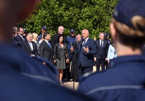 Uroczystość wmurowania tradycyjnego aktu erekcyjnego pod budowę nowego komisariatu na Chwarznie-Wiczlinie, fot. Kamil Złoch