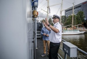ORP Mewa udostępniona została zwiedzającym z okazji 30. rocznicy wizyty Jana Pawła II w Gdyni.//fot. Dawid Linkowski