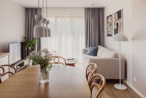 Jeden z apartament&oacute;w w obiekcie Green Hill Gdynia Orłowo A