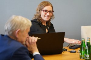 Na zdjęciu: Ewa Kruchelska, wiceprzewodnicząca Rady Nadzorczej Stoczni CRIST SA i Krzysztof Kulczycki, jeden z założycieli stoczni CRIST SA i przewodniczący Rady Nadzorczej