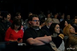 Uczestnicy II Gdyńskiego Forum Środowisk Działających na rzecz Osób z Niepełnosprawnościami podczas spotkania w Konsulacie Kultury 